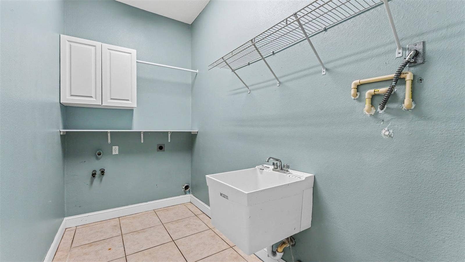 7265 MILLBROOK OAKS DRIVE, Lakeland, FL 33813 7265 MILLBROOK OAKS DRIVE, Lakeland, FL 33813
