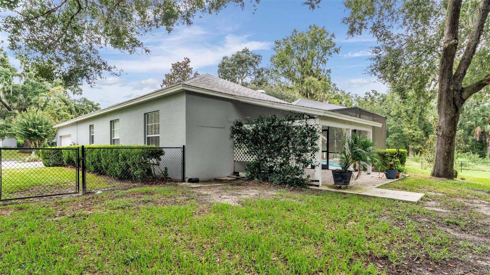 7265 MILLBROOK OAKS DRIVE, Lakeland, FL 33813 7265 MILLBROOK OAKS DRIVE, Lakeland, FL 33813