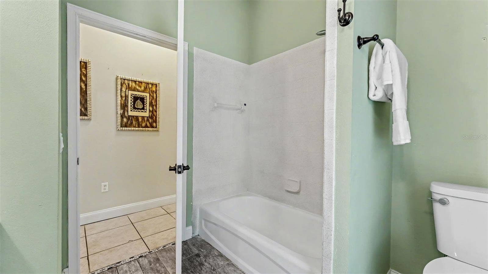 7265 MILLBROOK OAKS DRIVE, Lakeland, FL 33813 7265 MILLBROOK OAKS DRIVE, Lakeland, FL 33813