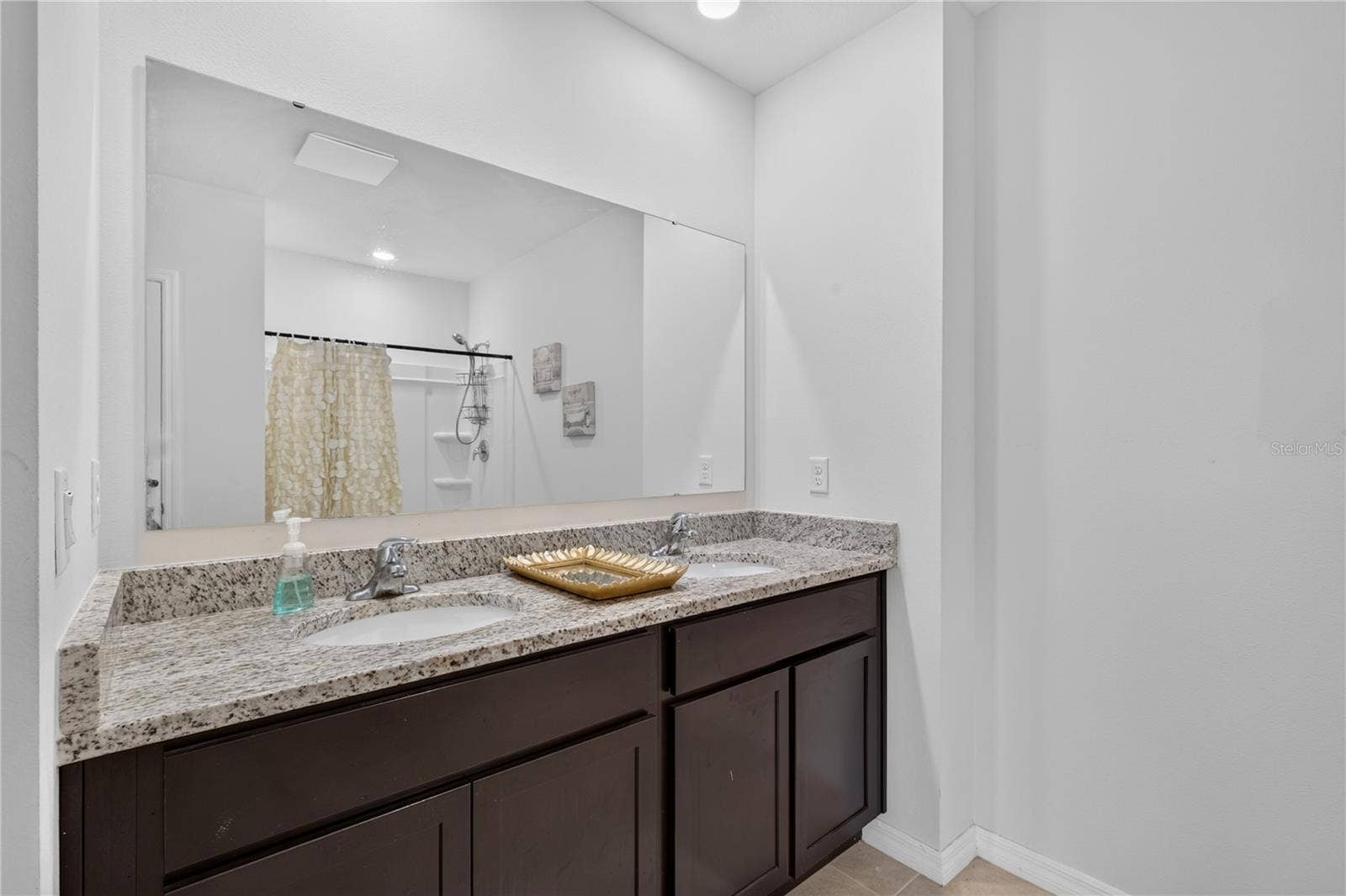488 PELHAM PARK DRIVE, Deland, FL 32720 488 PELHAM PARK DRIVE, Deland, FL 32720