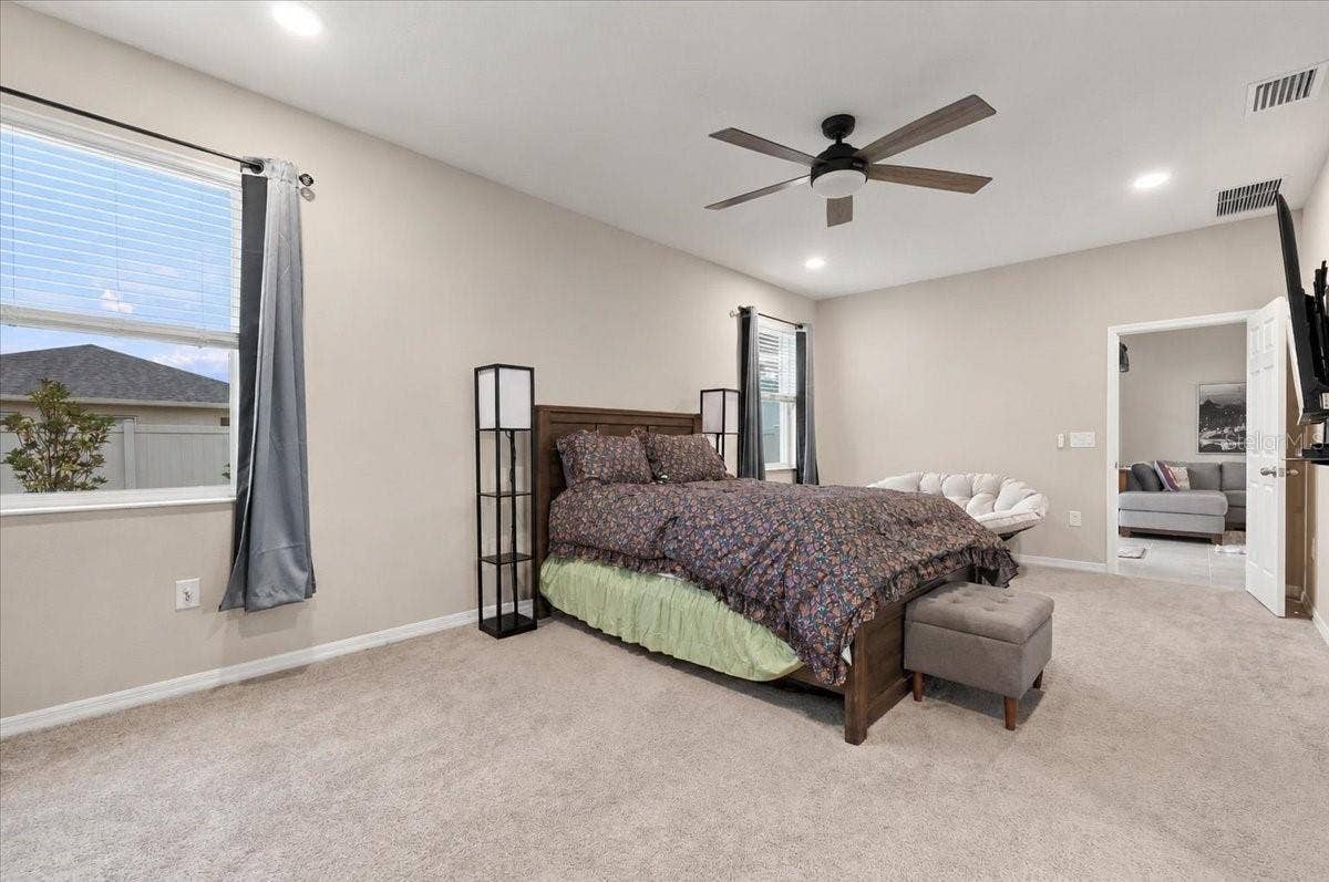 4885 FOXGLOVE CIRCLE, Lakeland, FL 33811 4885 FOXGLOVE CIRCLE, Lakeland, FL 33811