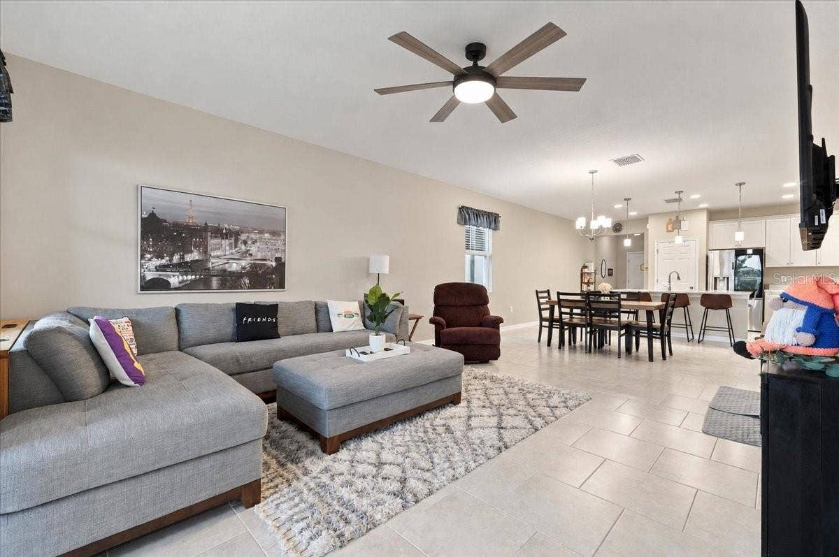 4885 FOXGLOVE CIRCLE, Lakeland, FL 33811 4885 FOXGLOVE CIRCLE, Lakeland, FL 33811