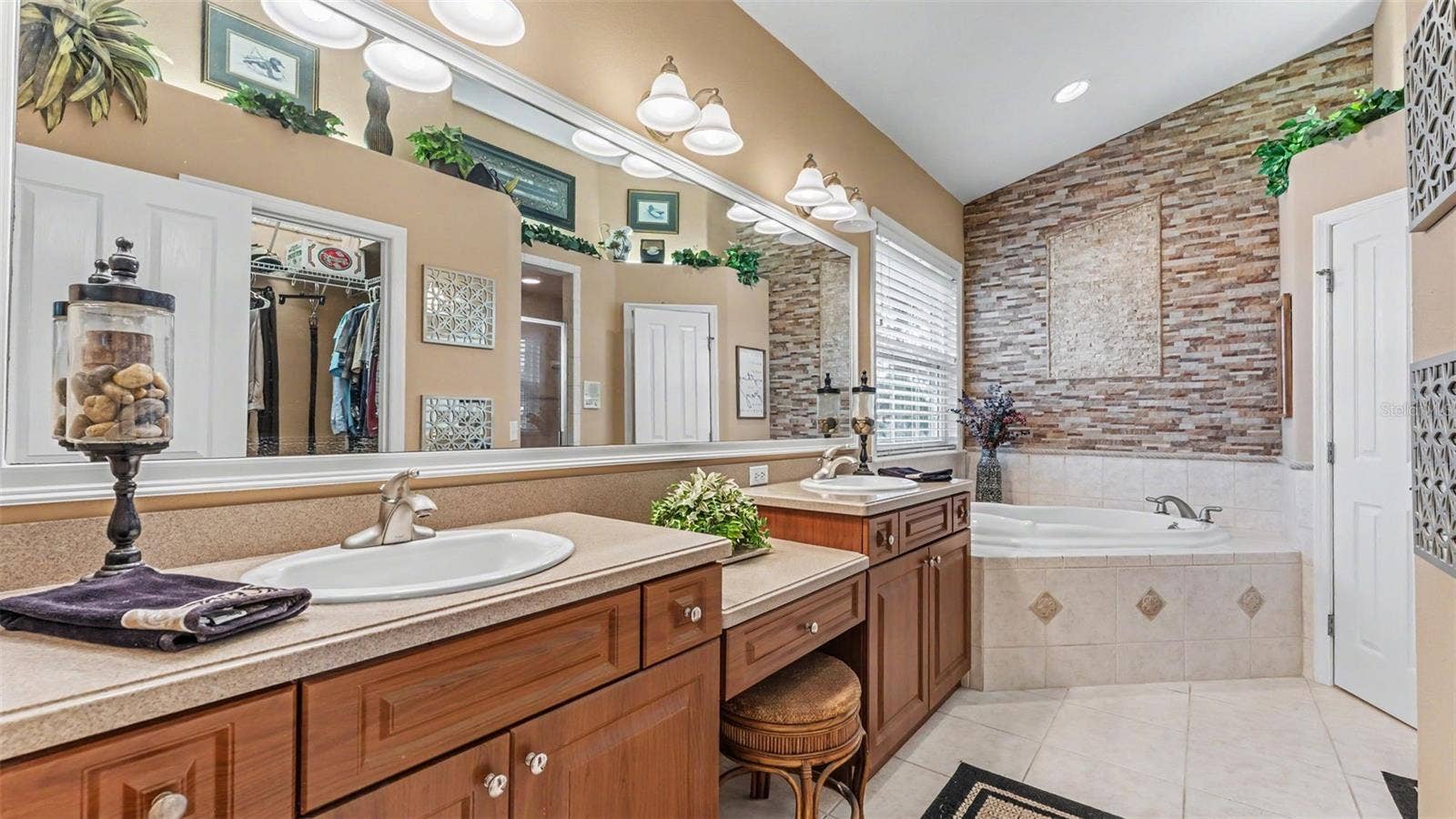 5238 HIGHLANDS LAKEVIEW LOOP, Lakeland, FL 33812