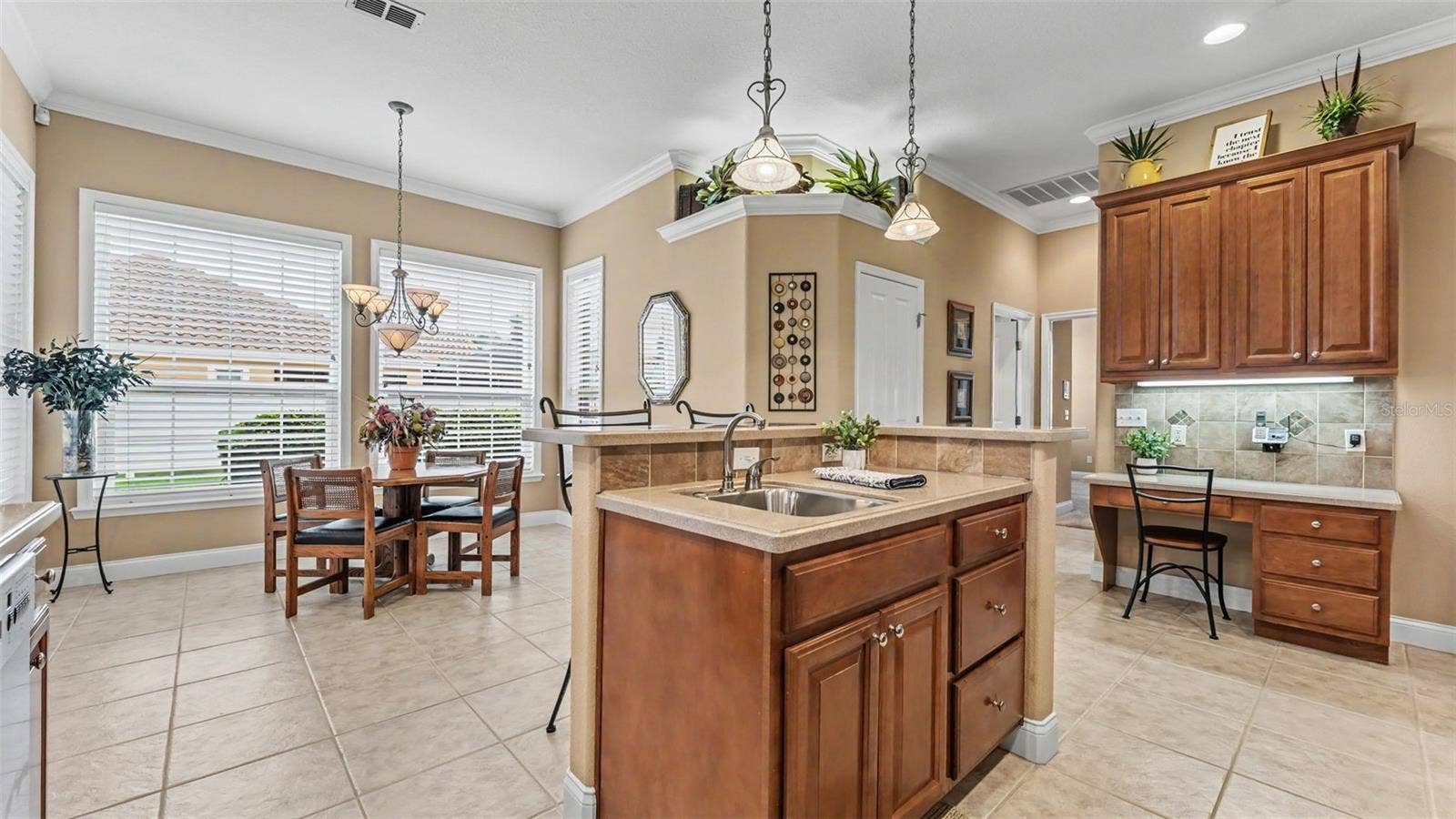 5238 HIGHLANDS LAKEVIEW LOOP, Lakeland, FL 33812
