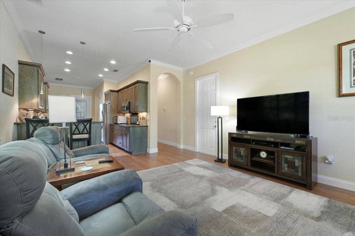 733 MEANDERING WAY, Polk City, FL 33868 733 MEANDERING WAY, Polk City, FL 33868