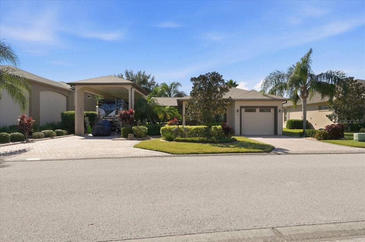 733 MEANDERING WAY, Polk City, FL 33868 733 MEANDERING WAY, Polk City, FL 33868