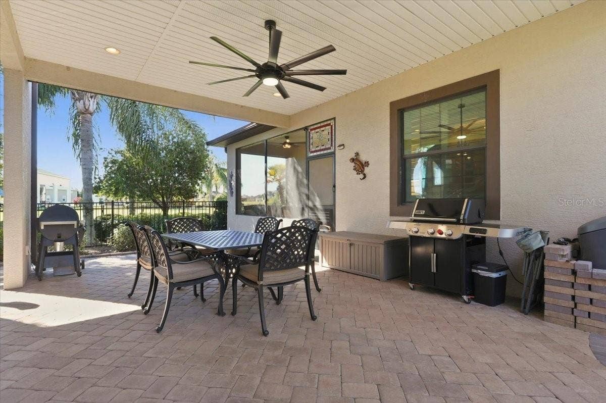 733 MEANDERING WAY, Polk City, FL 33868 733 MEANDERING WAY, Polk City, FL 33868