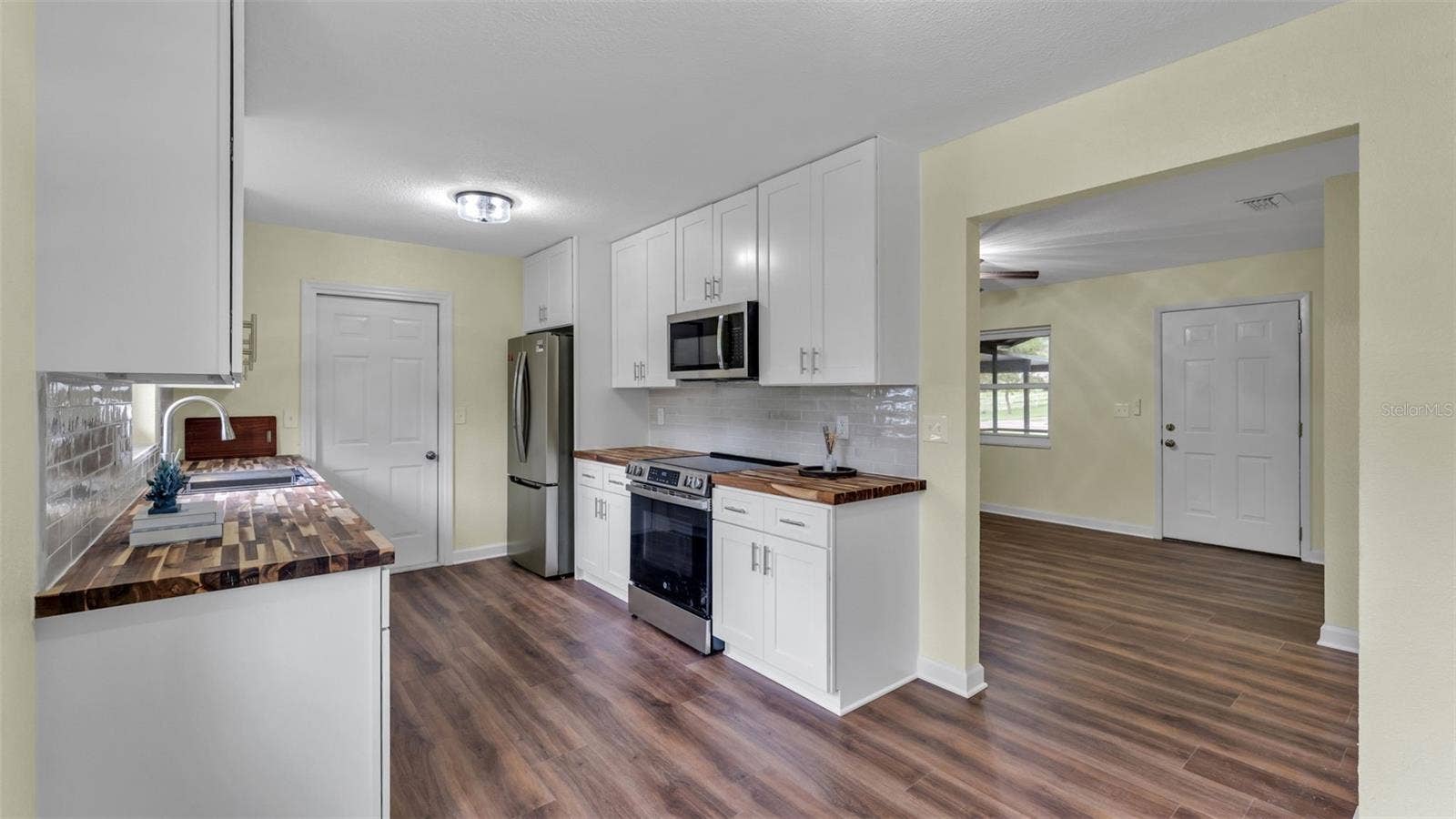 6000 CREWS LAKE ROAD, Lakeland, FL 33812