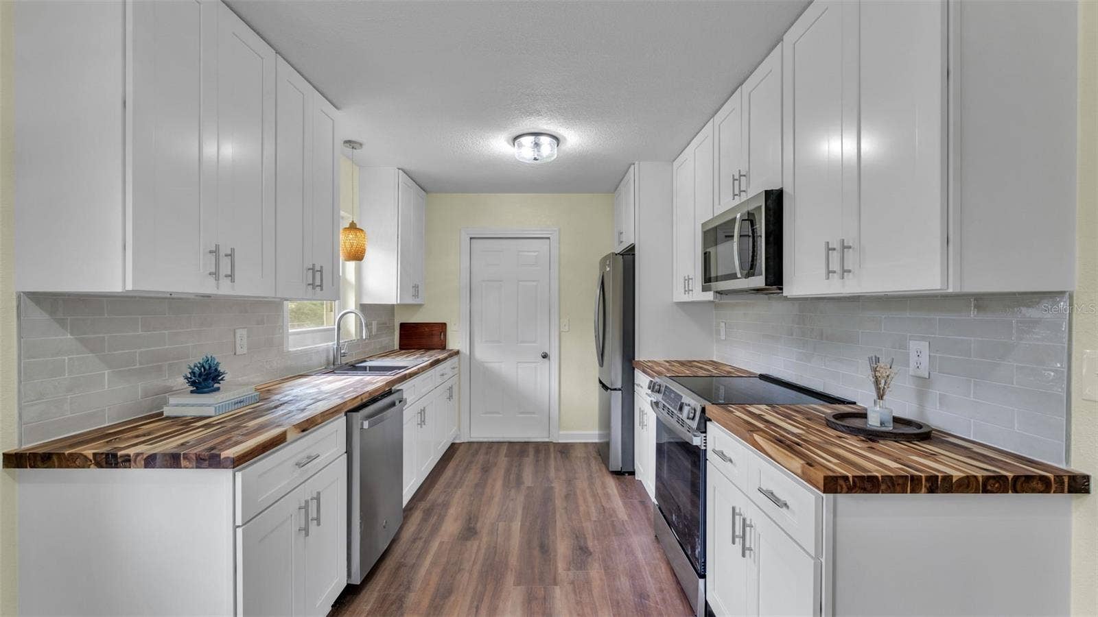 6000 CREWS LAKE ROAD, Lakeland, FL 33812