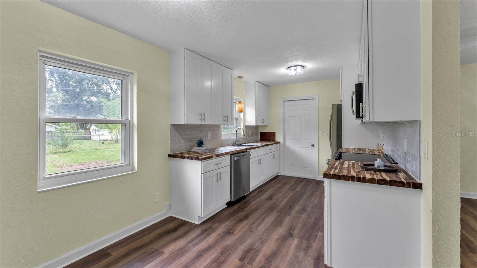 6000 CREWS LAKE ROAD, Lakeland, FL 33812