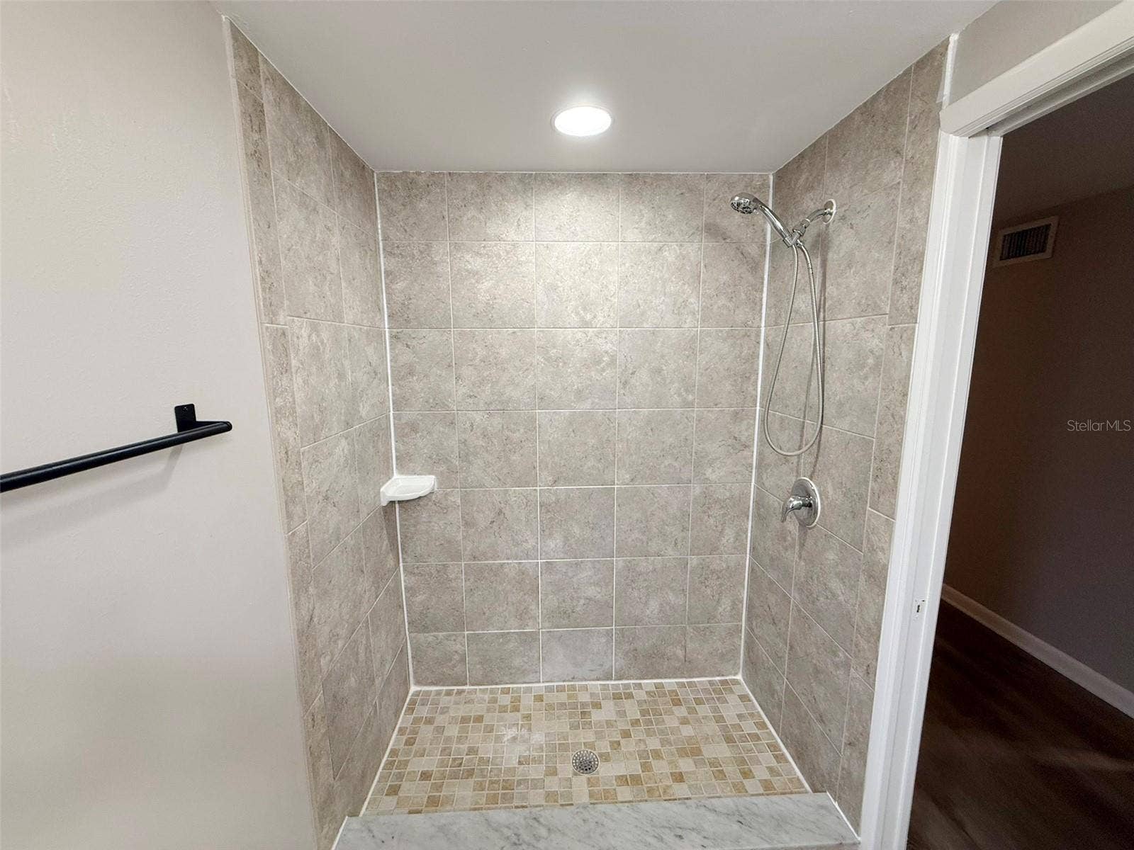 1617 MOCKINGBIRD LANE, Lakeland, FL 33801 1617 MOCKINGBIRD LANE, Lakeland, FL 33801