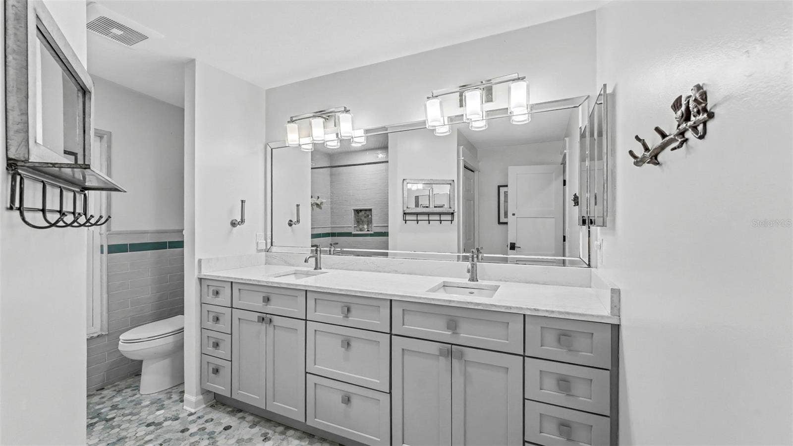 2712 LAUREL OAK DRIVE, Plant City, FL 33566
