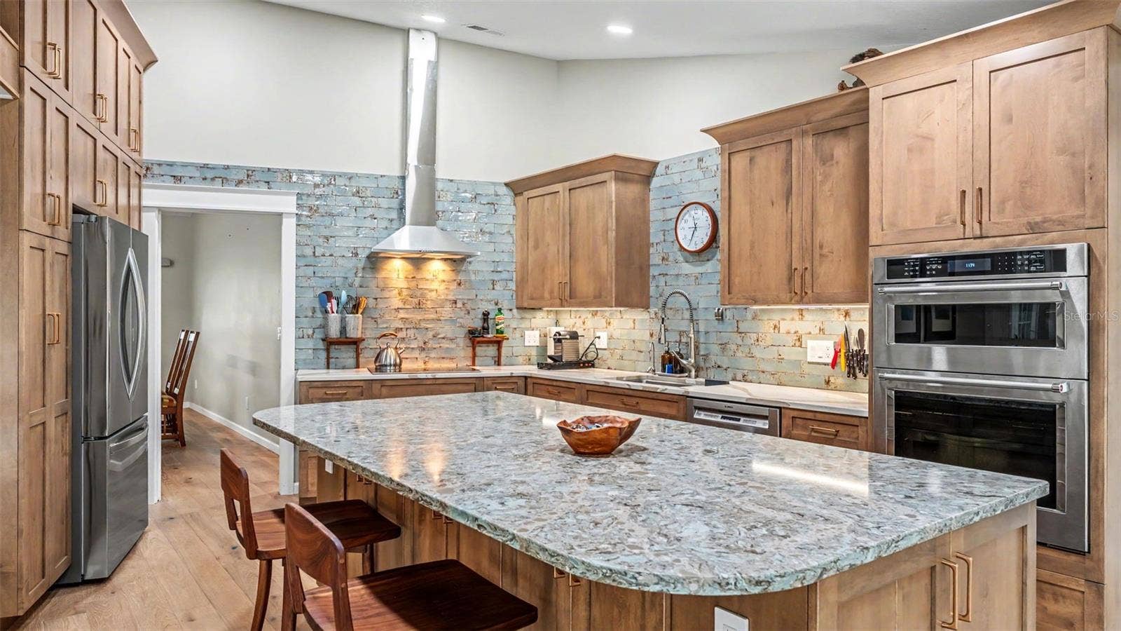 2712 LAUREL OAK DRIVE, Plant City, FL 33566