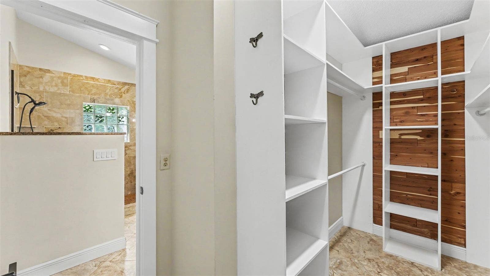 2712 LAUREL OAK DRIVE, Plant City, FL 33566