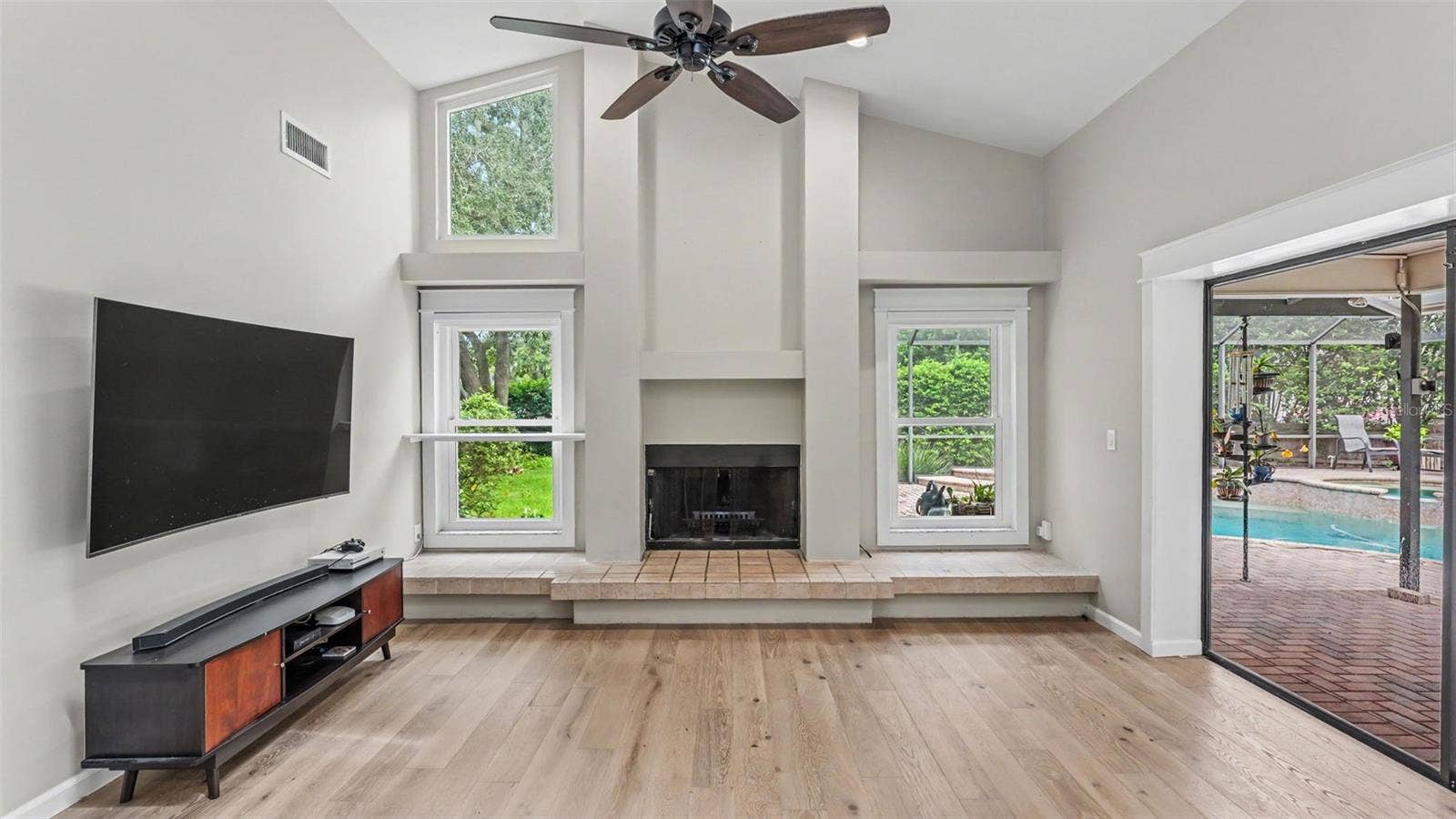 2712 LAUREL OAK DRIVE, Plant City, FL 33566