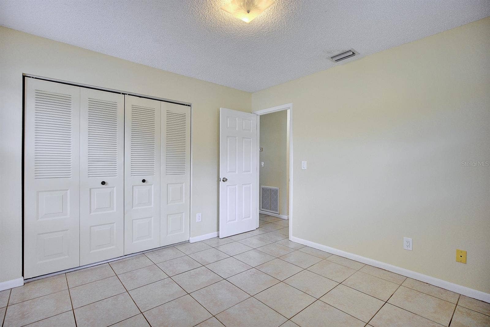 2118+2120 WIGHTMAN AVENUE, Sebring, FL 33870 2118+2120 WIGHTMAN AVENUE, Sebring, FL 33870
