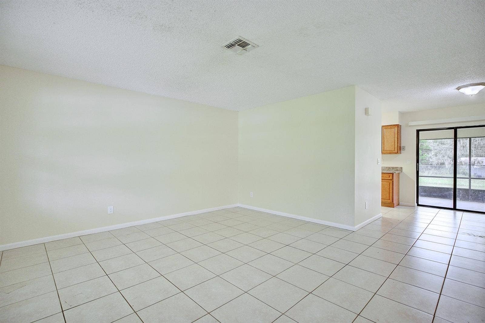 2118+2120 WIGHTMAN AVENUE, Sebring, FL 33870 2118+2120 WIGHTMAN AVENUE, Sebring, FL 33870
