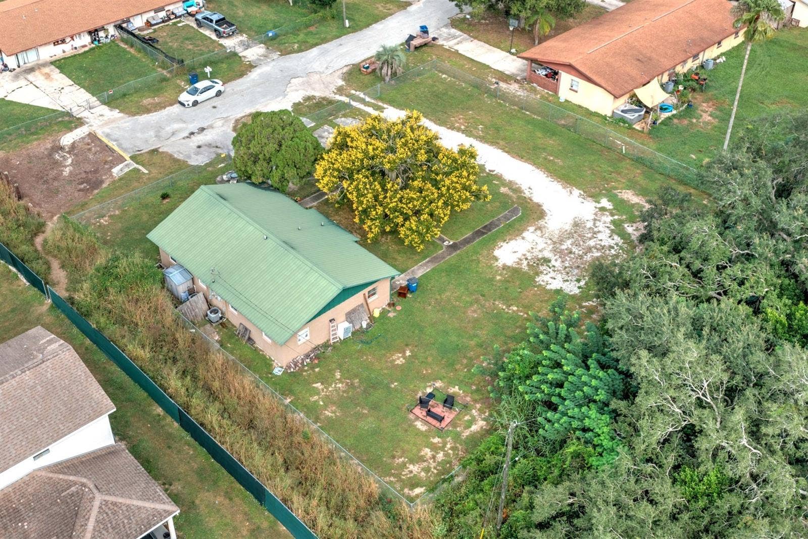 2118+2120 WIGHTMAN AVENUE, Sebring, FL 33870 2118+2120 WIGHTMAN AVENUE, Sebring, FL 33870