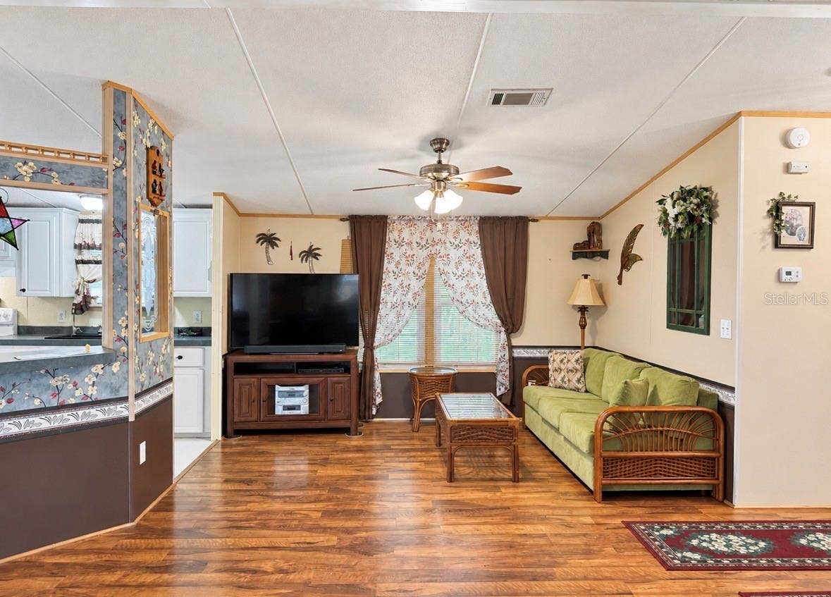 8335 MITCHALL DRIVE, Lakeland, FL 33809 8335 MITCHALL DRIVE, Lakeland, FL 33809