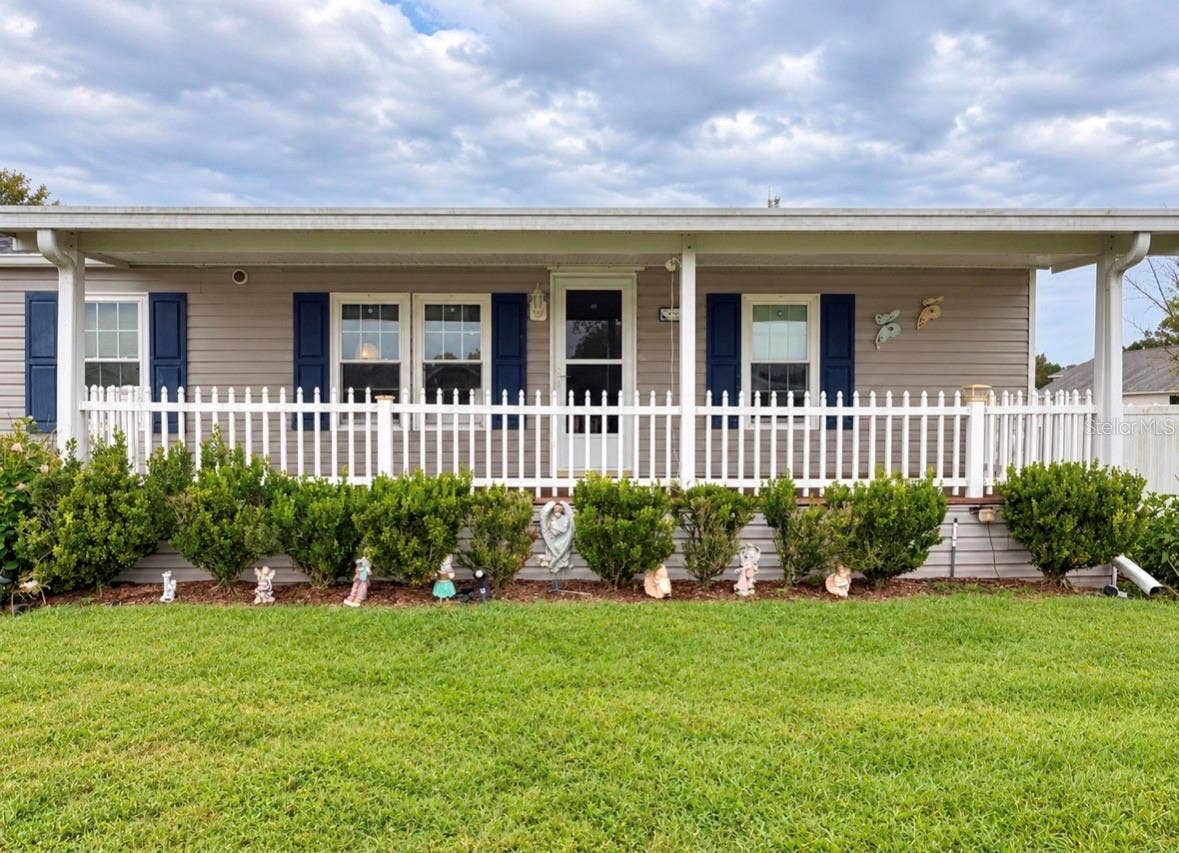 8335 MITCHALL DRIVE, Lakeland, FL 33809 8335 MITCHALL DRIVE, Lakeland, FL 33809