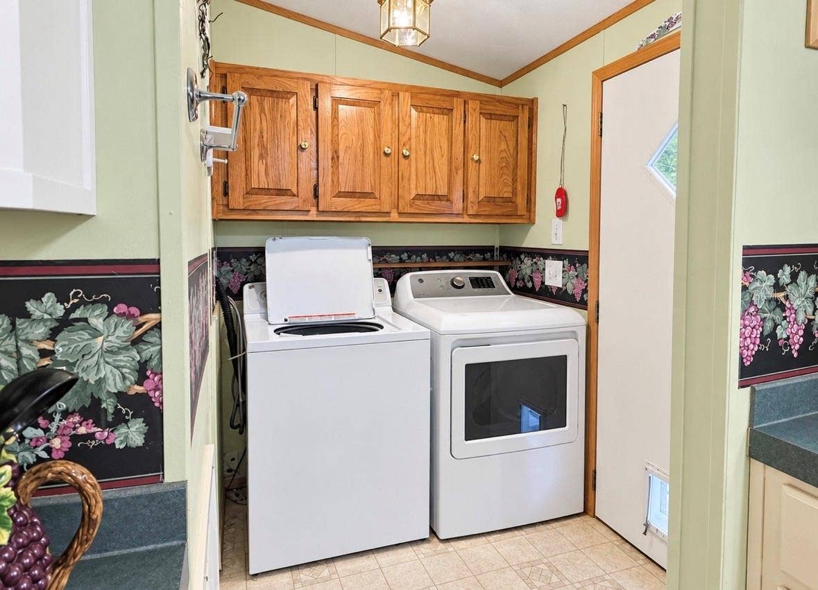 8335 MITCHALL DRIVE, Lakeland, FL 33809 8335 MITCHALL DRIVE, Lakeland, FL 33809
