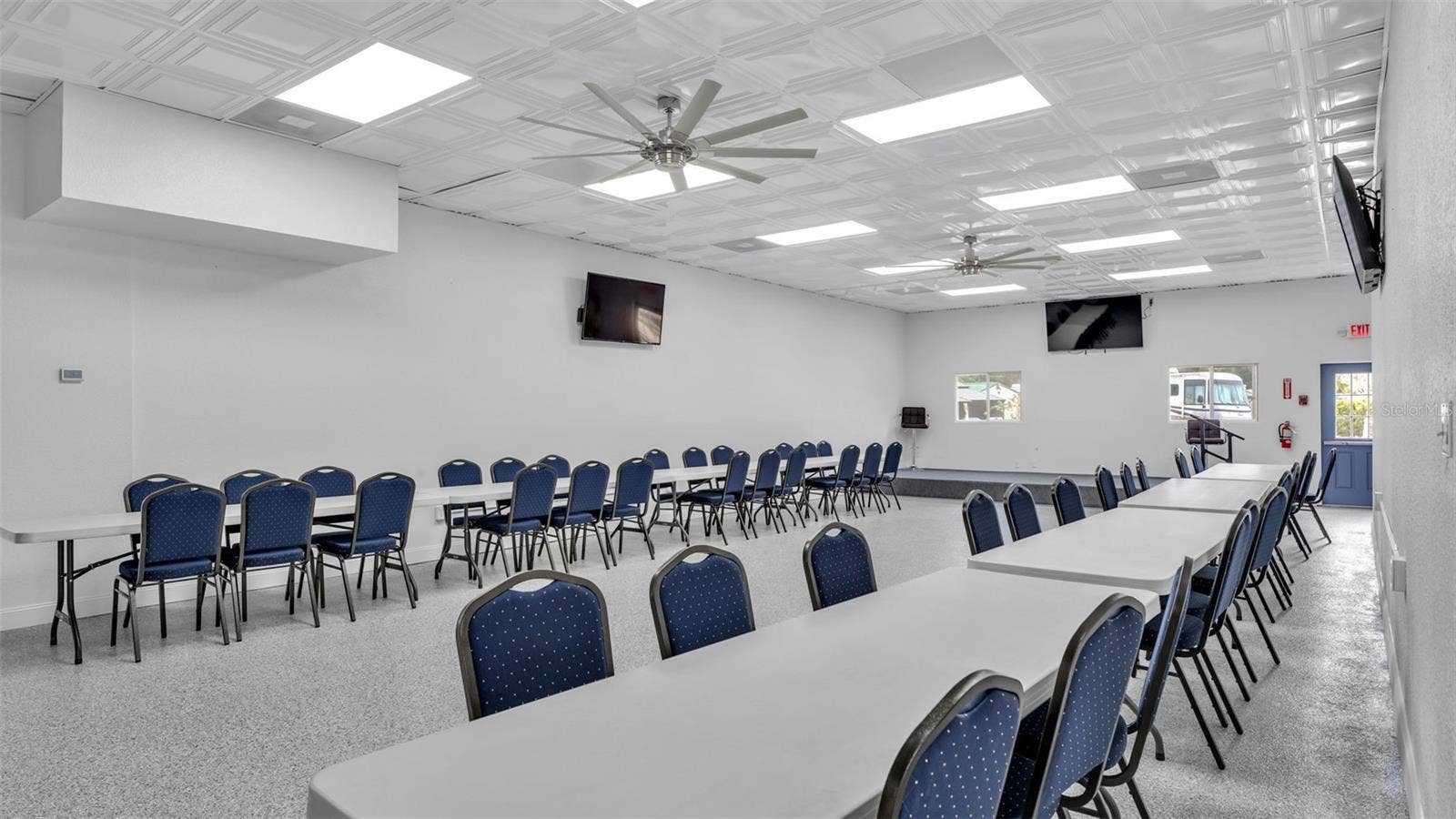 16329 CHERRY TREE COURT, Clermont, FL 34714 16329 CHERRY TREE COURT, Clermont, FL 34714