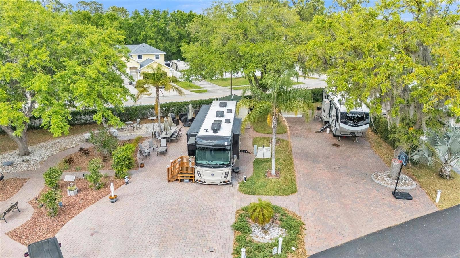 16329 CHERRY TREE COURT, Clermont, FL 34714 16329 CHERRY TREE COURT, Clermont, FL 34714