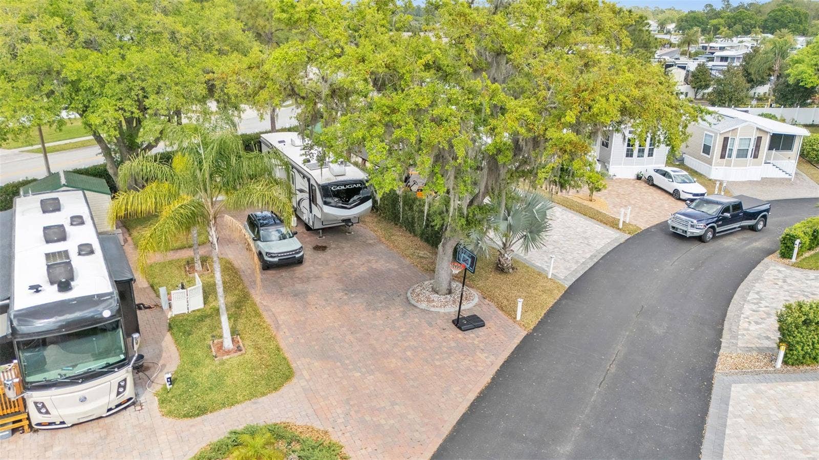 16329 CHERRY TREE COURT, Clermont, FL 34714 16329 CHERRY TREE COURT, Clermont, FL 34714