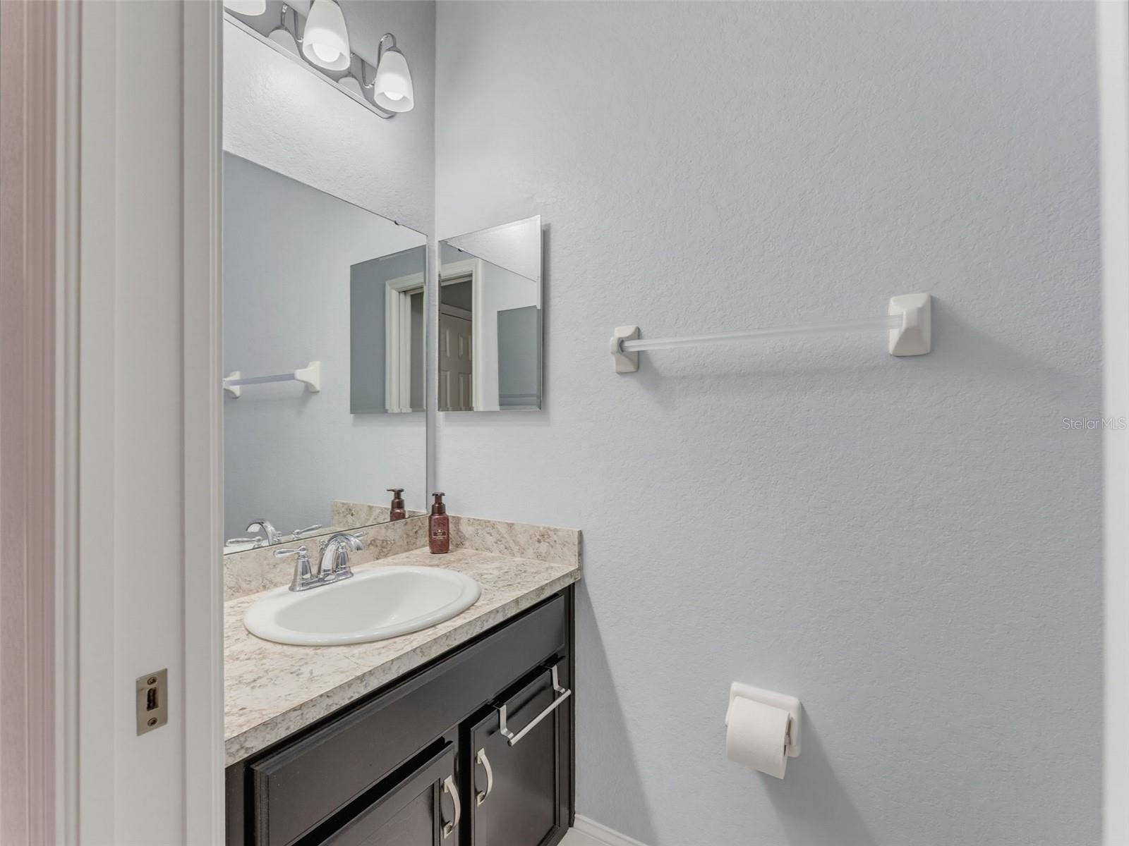 8151 WILDER LOOP, Lakeland, FL 33809 8151 WILDER LOOP, Lakeland, FL 33809