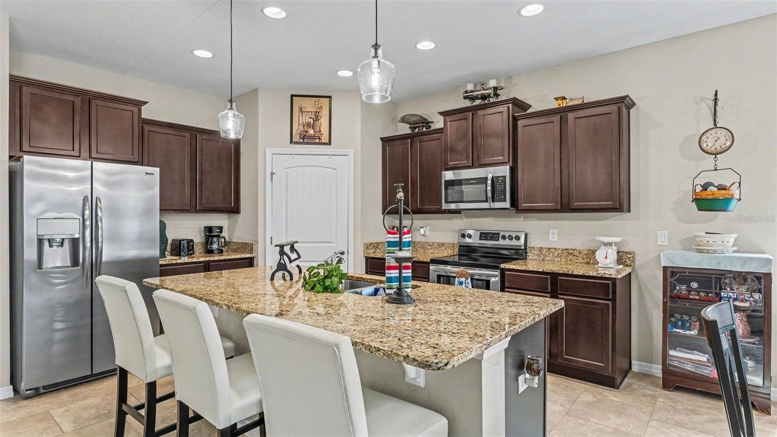2595 CANYON CREST DRIVE, Lakeland, FL 33811 2595 CANYON CREST DRIVE, Lakeland, FL 33811