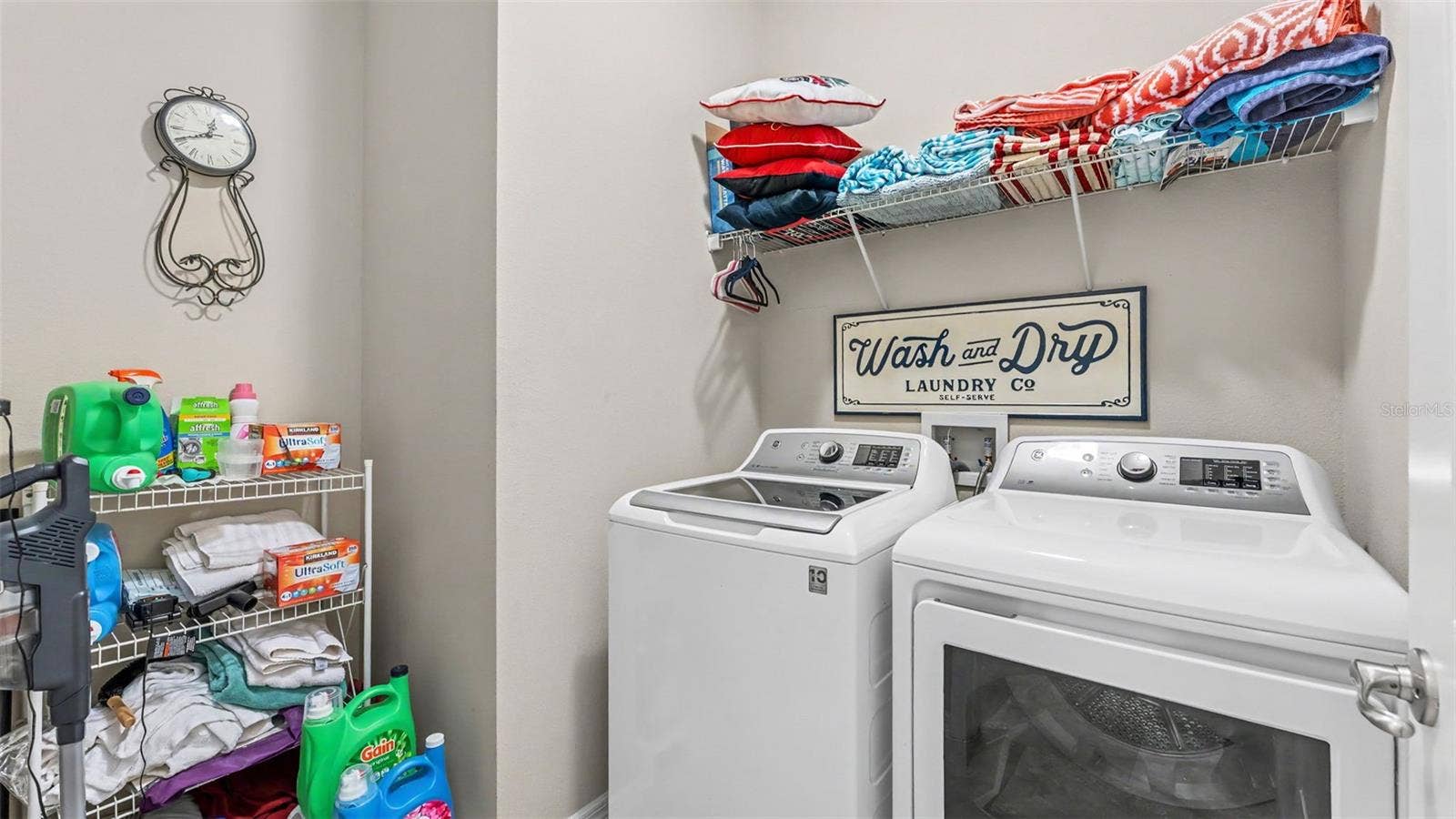 2595 CANYON CREST DRIVE, Lakeland, FL 33811 2595 CANYON CREST DRIVE, Lakeland, FL 33811