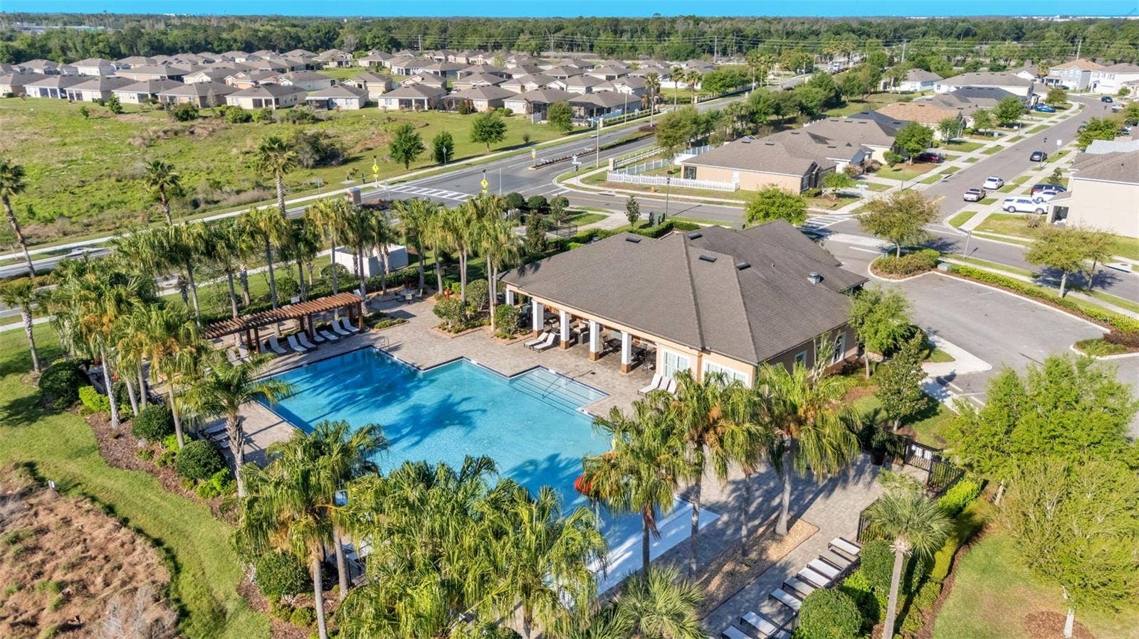 2595 CANYON CREST DRIVE, Lakeland, FL 33811 2595 CANYON CREST DRIVE, Lakeland, FL 33811