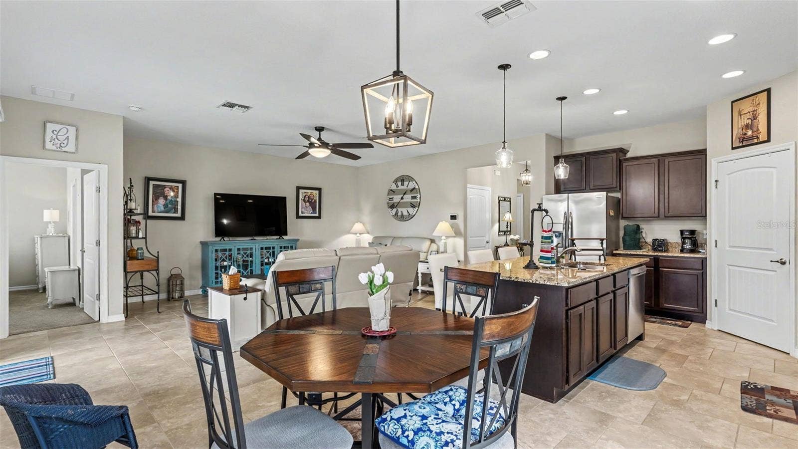 2595 CANYON CREST DRIVE, Lakeland, FL 33811 2595 CANYON CREST DRIVE, Lakeland, FL 33811