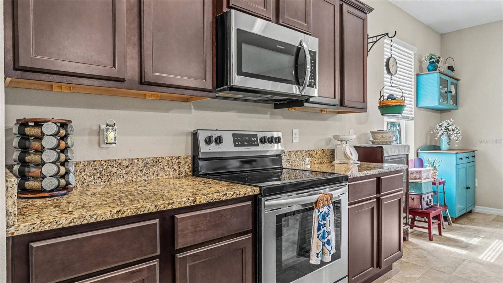 2595 CANYON CREST DRIVE, Lakeland, FL 33811 2595 CANYON CREST DRIVE, Lakeland, FL 33811