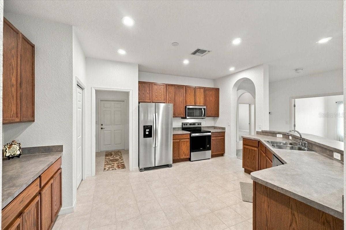 453 NOLANE LANE, Polk City, FL 33868