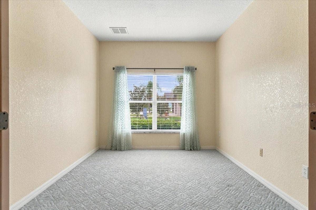 453 NOLANE LANE, Polk City, FL 33868