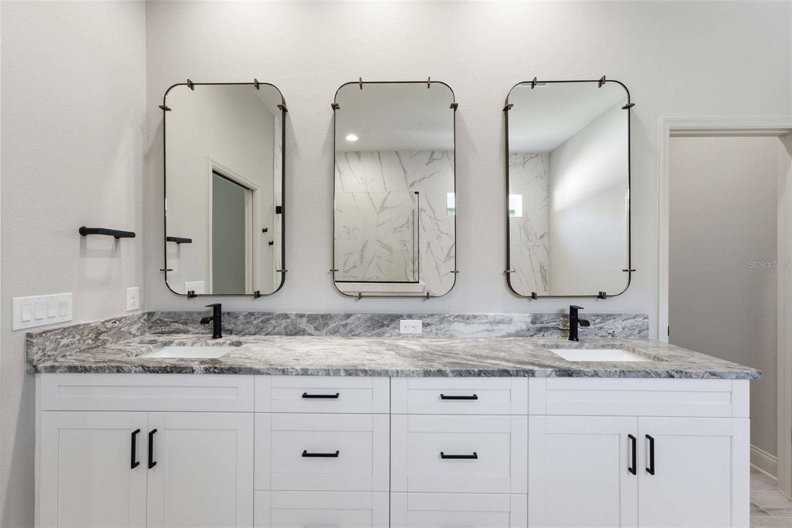 4232 HAVEN LAKE COURT, Lakeland, FL 33813 4232 HAVEN LAKE COURT, Lakeland, FL 33813