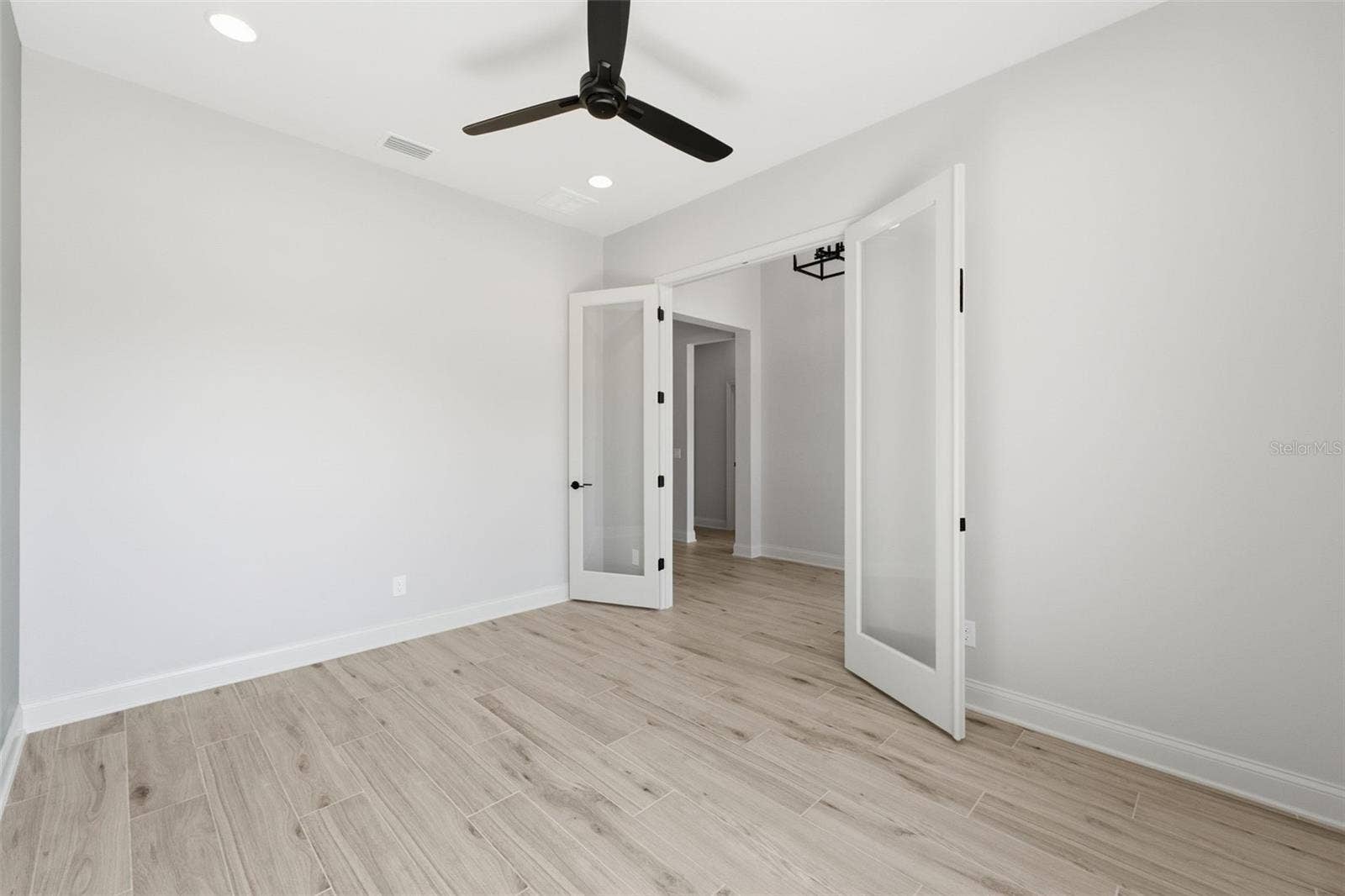 4232 HAVEN LAKE COURT, Lakeland, FL 33813 4232 HAVEN LAKE COURT, Lakeland, FL 33813