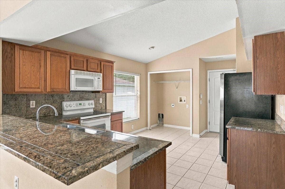 2610 BUCKHORN PRESERVE BOULEVARD, Valrico, FL 33596 2610 BUCKHORN PRESERVE BOULEVARD, Valrico, FL 33596