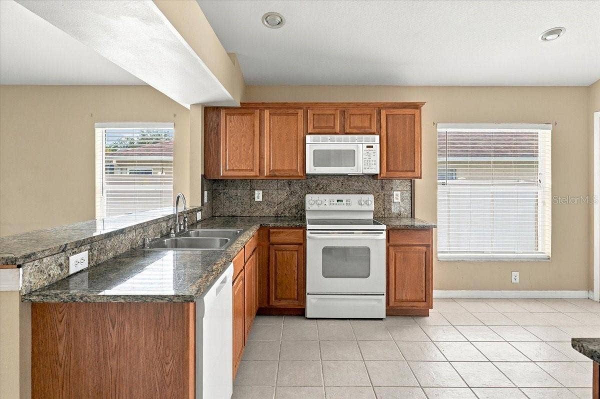 2610 BUCKHORN PRESERVE BOULEVARD, Valrico, FL 33596 2610 BUCKHORN PRESERVE BOULEVARD, Valrico, FL 33596