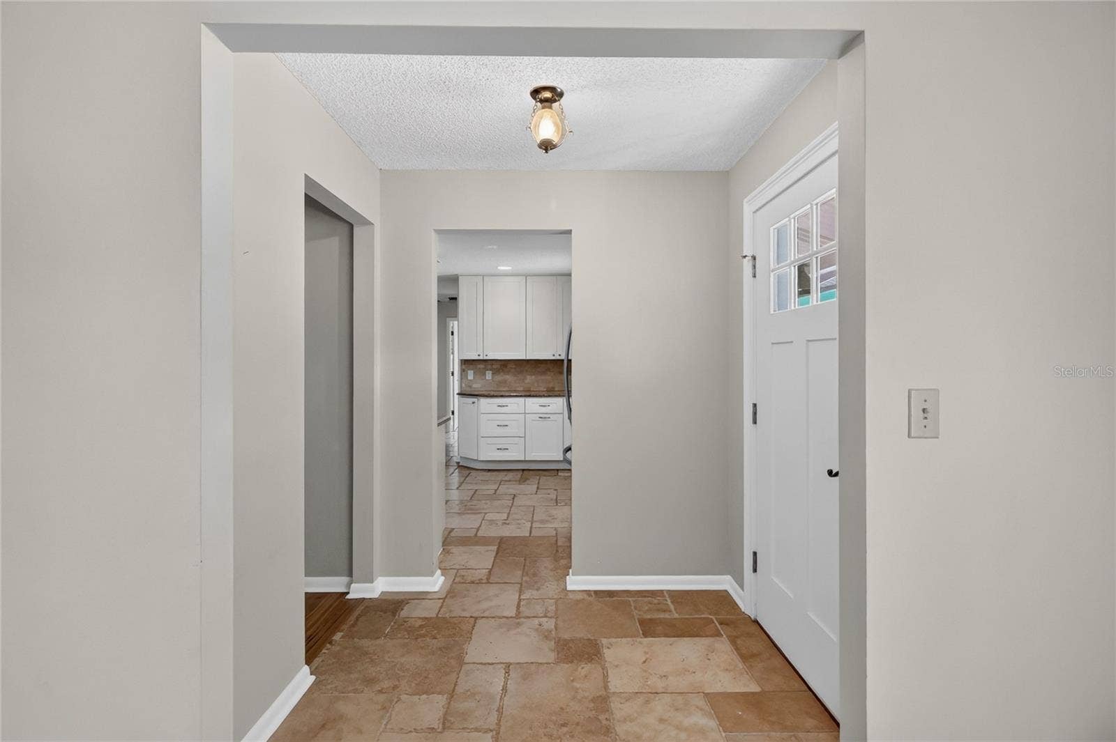 2140 CREEK SIDE DRIVE, Lakeland, FL 33811 2140 CREEK SIDE DRIVE, Lakeland, FL 33811