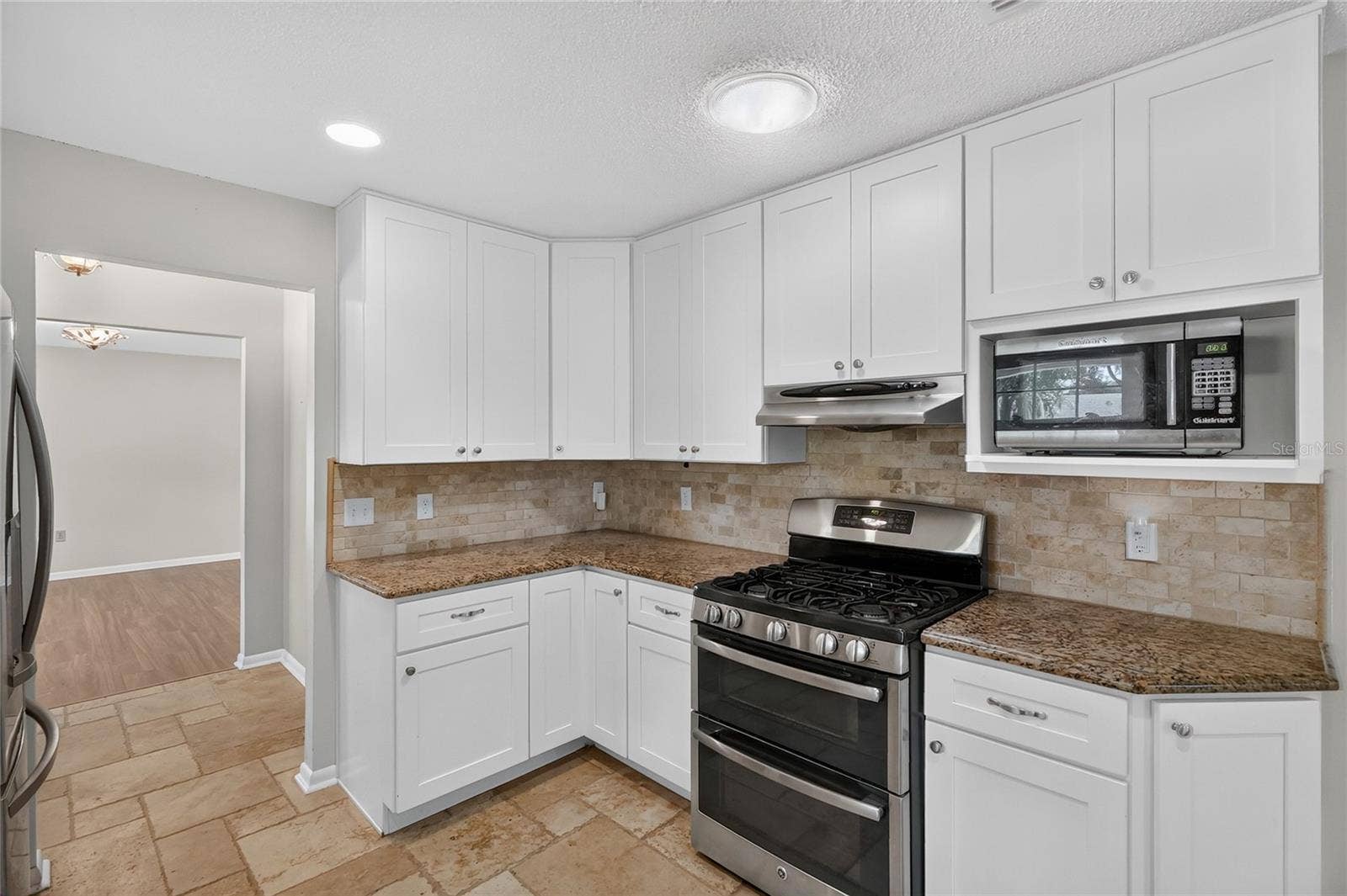 2140 CREEK SIDE DRIVE, Lakeland, FL 33811 2140 CREEK SIDE DRIVE, Lakeland, FL 33811