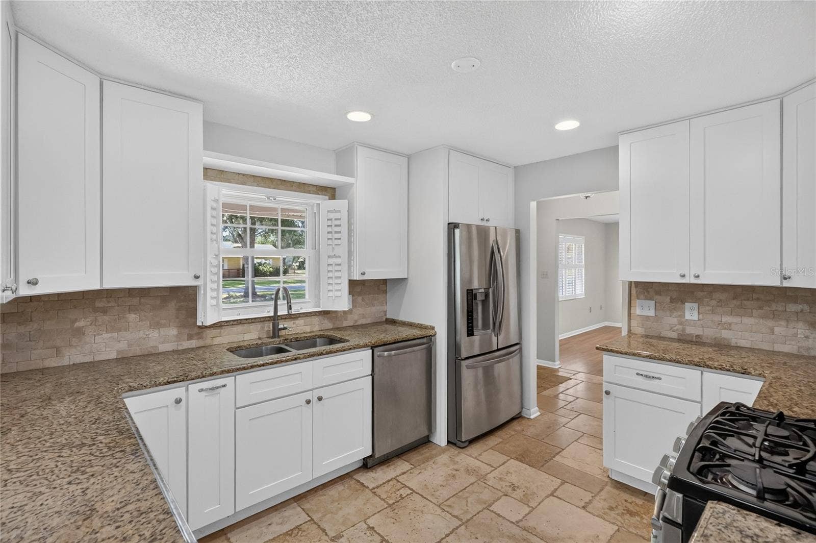 2140 CREEK SIDE DRIVE, Lakeland, FL 33811 2140 CREEK SIDE DRIVE, Lakeland, FL 33811