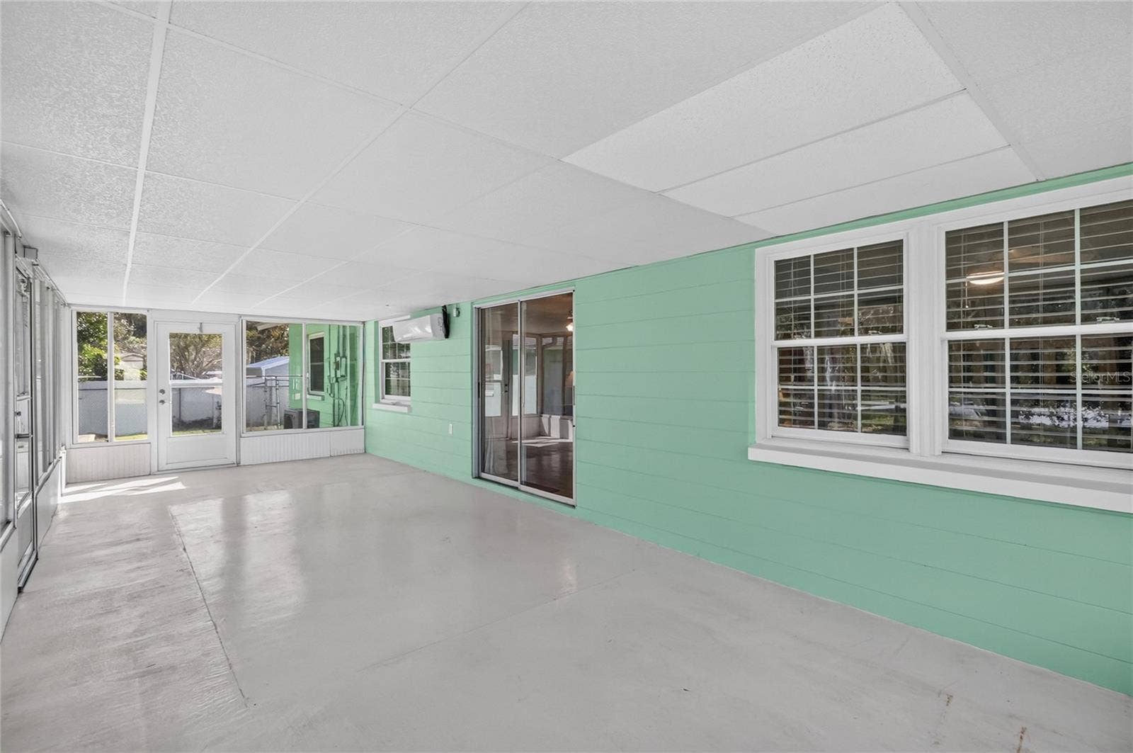 2140 CREEK SIDE DRIVE, Lakeland, FL 33811 2140 CREEK SIDE DRIVE, Lakeland, FL 33811