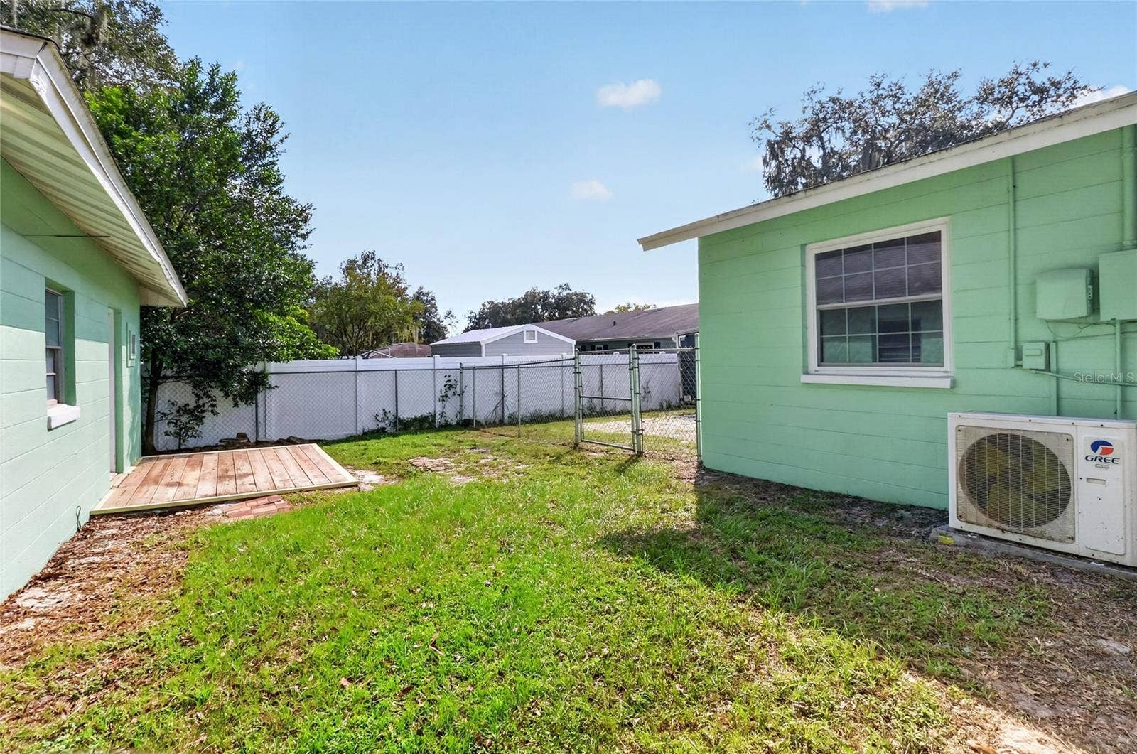 2140 CREEK SIDE DRIVE, Lakeland, FL 33811 2140 CREEK SIDE DRIVE, Lakeland, FL 33811