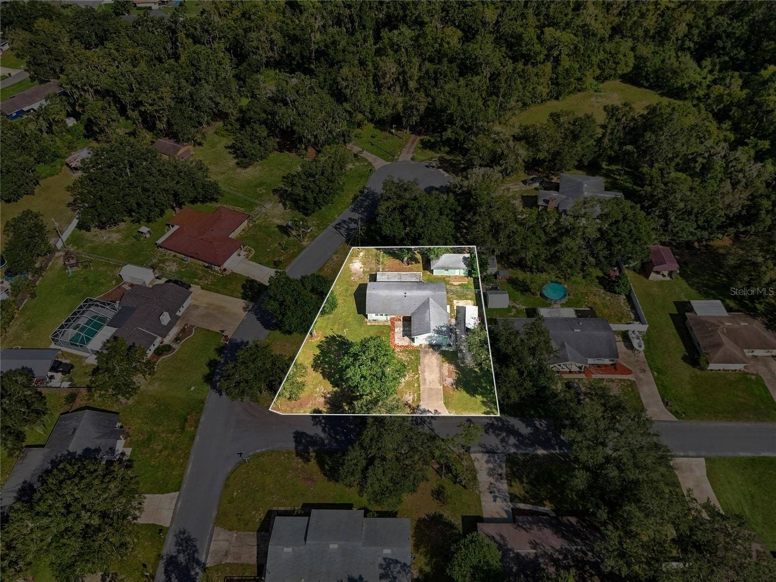 2140 CREEK SIDE DRIVE, Lakeland, FL 33811 2140 CREEK SIDE DRIVE, Lakeland, FL 33811