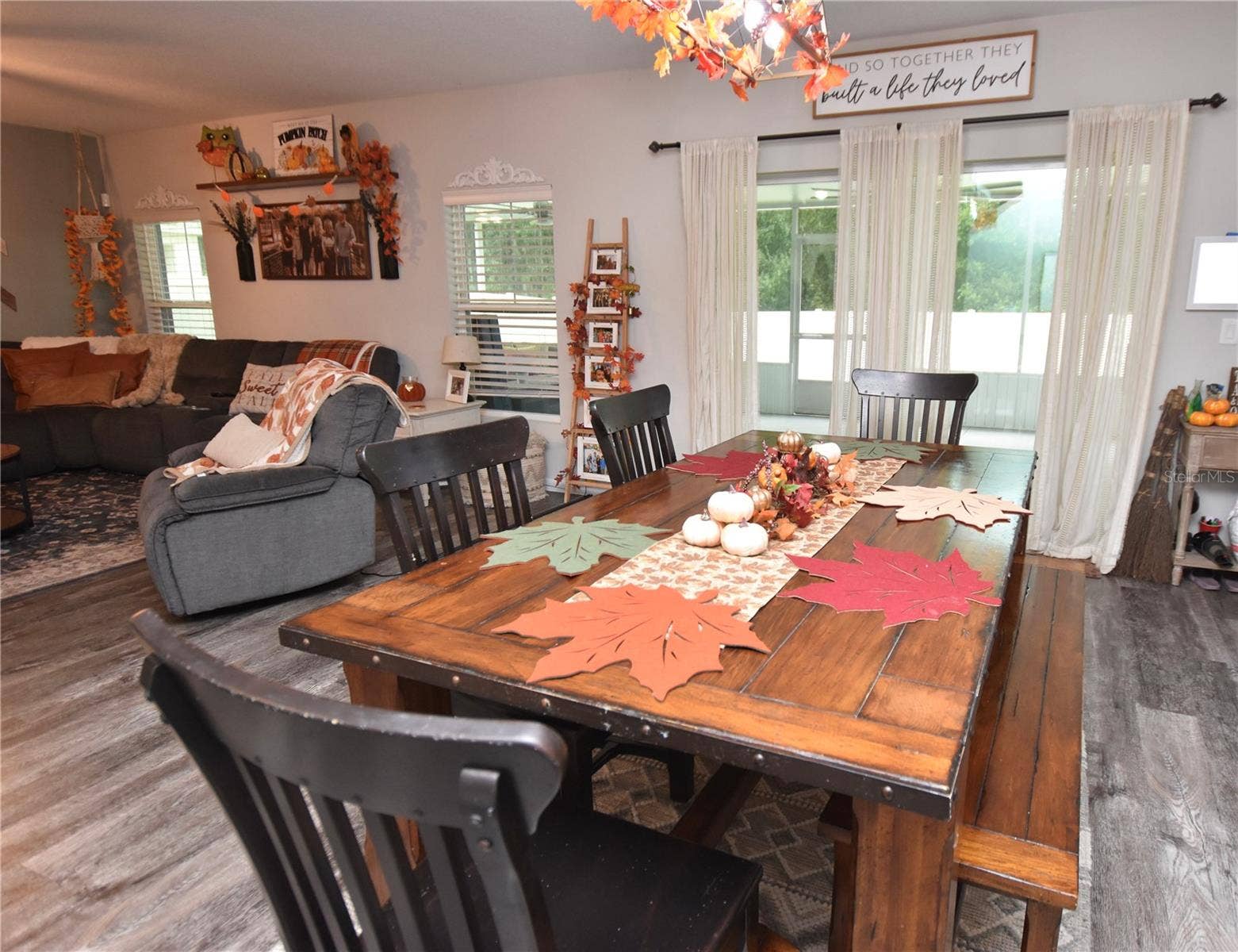 5685 ARLINGTON RIVER DRIVE, Lakeland, FL 33811 5685 ARLINGTON RIVER DRIVE, Lakeland, FL 33811