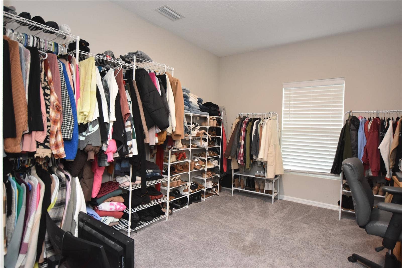 5685 ARLINGTON RIVER DRIVE, Lakeland, FL 33811 5685 ARLINGTON RIVER DRIVE, Lakeland, FL 33811