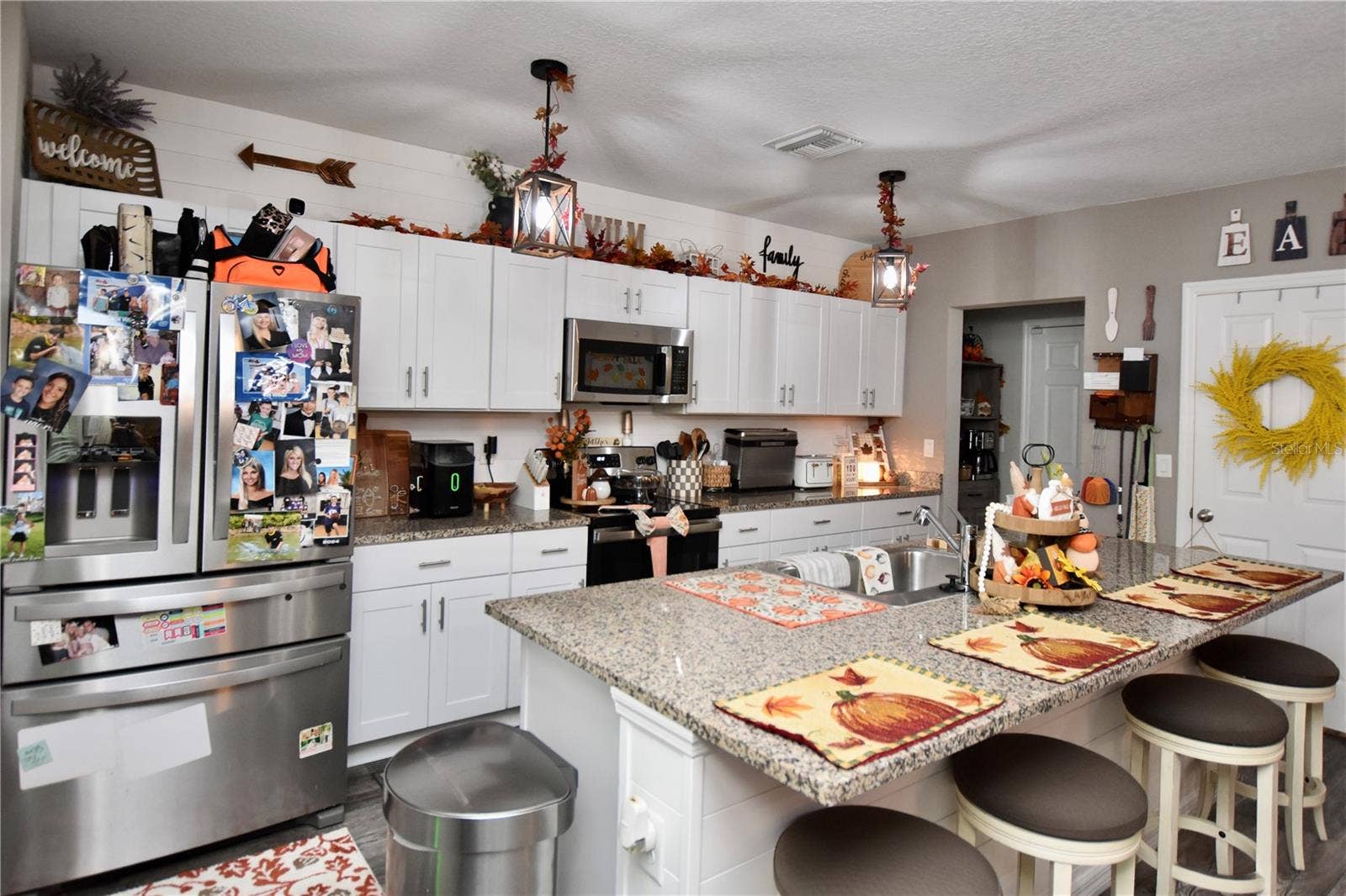 5685 ARLINGTON RIVER DRIVE, Lakeland, FL 33811 5685 ARLINGTON RIVER DRIVE, Lakeland, FL 33811