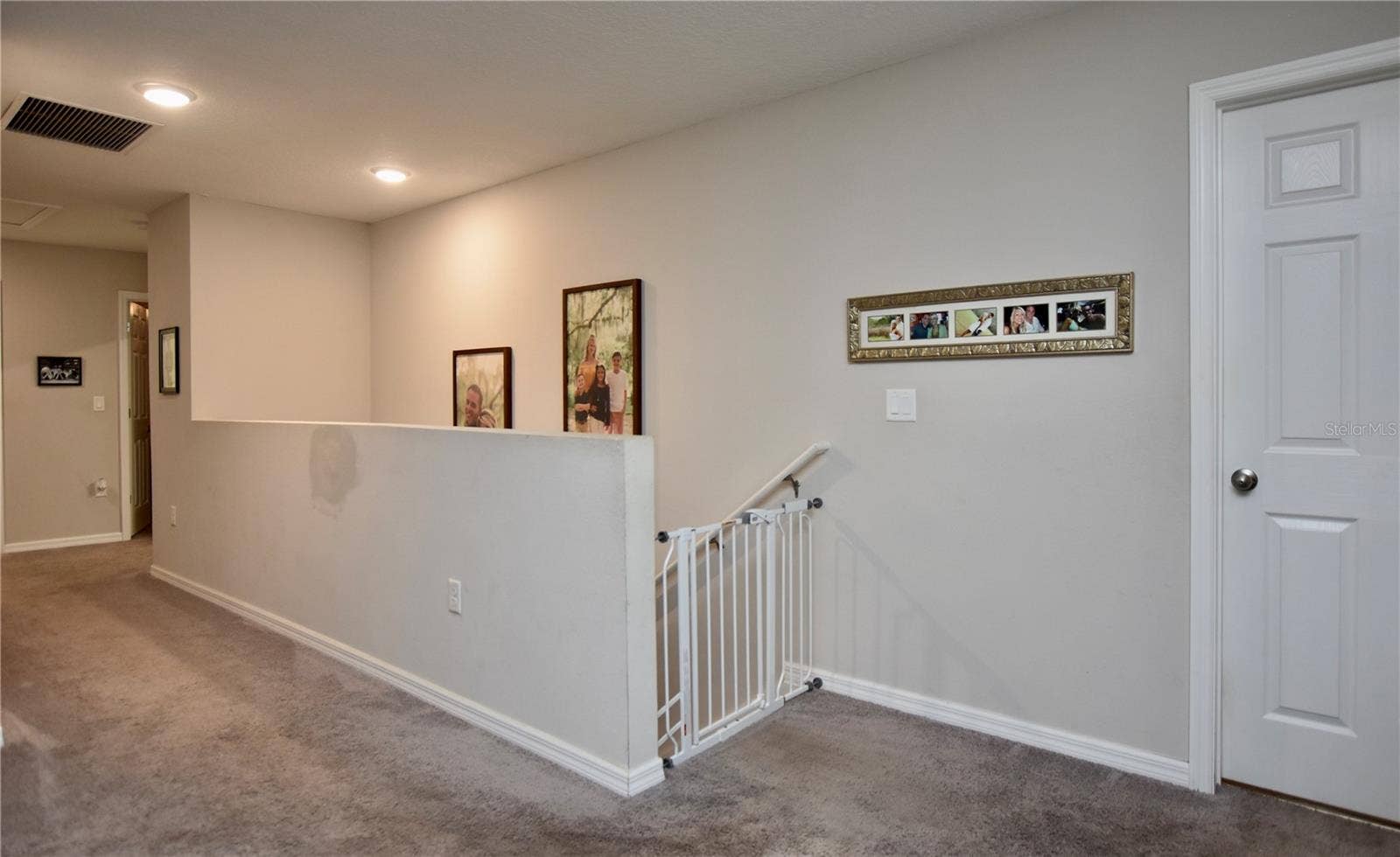 5685 ARLINGTON RIVER DRIVE, Lakeland, FL 33811 5685 ARLINGTON RIVER DRIVE, Lakeland, FL 33811